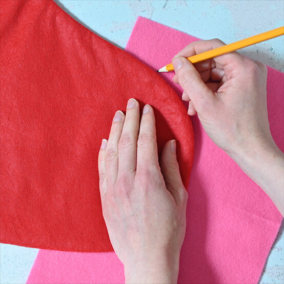 giant-stocking3.jpg?sw=554&q=85