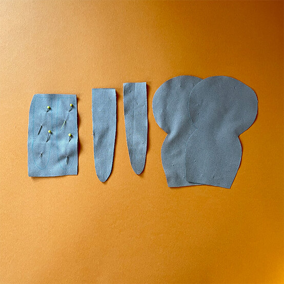 how%2Dto%2Dsew%2Da%2Ddoll%5Fstep%2D2a.jpg?sw=554&q=85