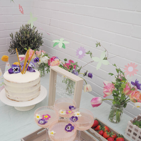 flower-garland-final.jpg?sw=554&q=85