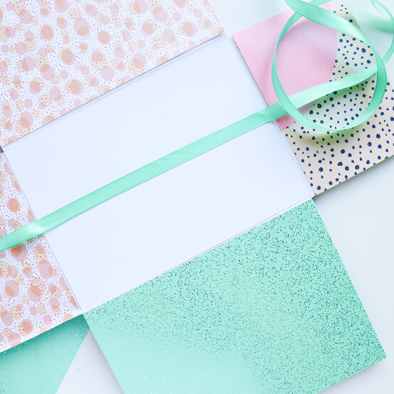 cricut_how_to_make_happy_mail_step-11.jpg?sw=554&q=85