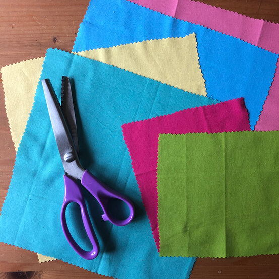 600x600_bees_wax_wraps_step1b.jpg?sw=554&q=85