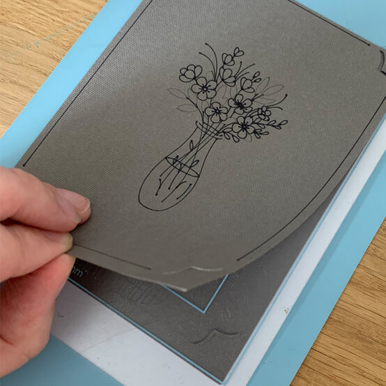 cricut-joy-card_step11.jpg?sw=554&q=85