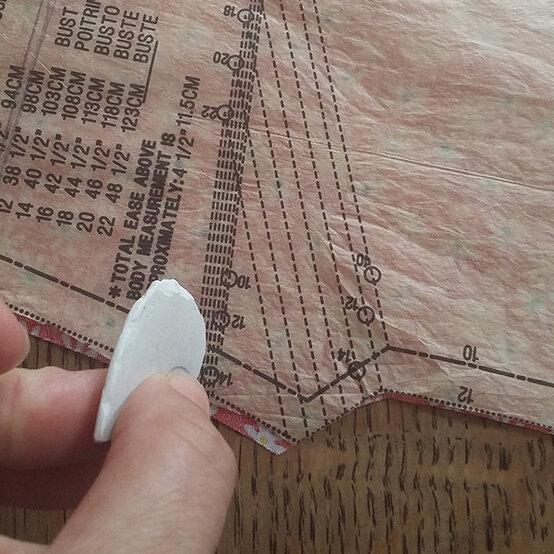 simple-dress-step5.jpg?sw=554&q=85