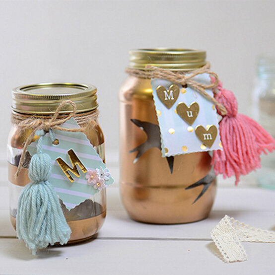 favour-jar-personalised.jpg?sw=554&q=85