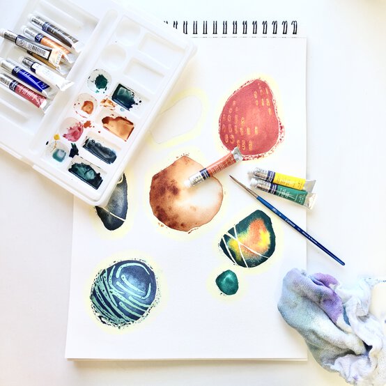 how-to-create-abstract-watercolour-pebbles_step7.jpg?sw=554&q=85