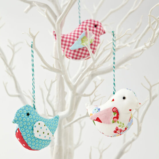 handmade-gifts-for-pets-17.jpg?sw=554&q=85