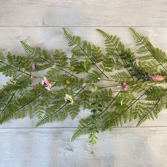 spring-garland-4a.jpeg?sw=554&q=85