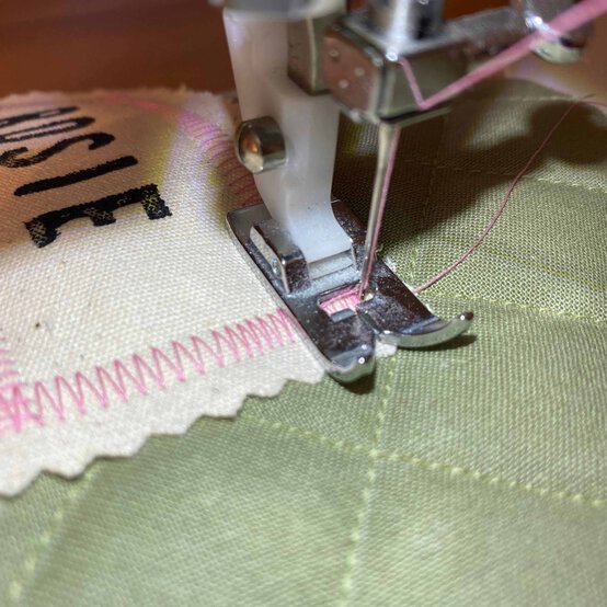 Idea_how-to-make-a-quilted-stocking_step9b.jpg?sw=554&q=85