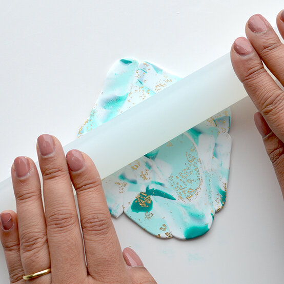 How-to-Make-Clay-Decorations-for-Ramadan_Step11b.jpg?sw=554&q=85