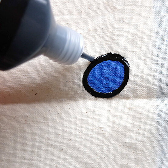 fabric-tote-bags-drawn-step4.jpg?sw=554&q=85