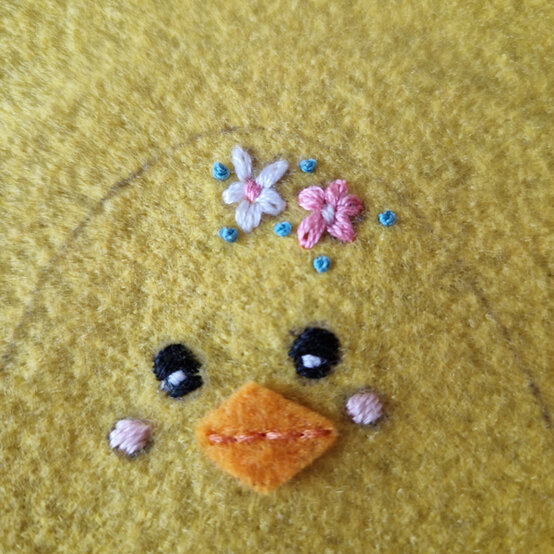 idea%5Fsew%2Deaster%2Ddecorations%2Dfor%2Dall%2Dages%2Dadult%5Fstep2b.jpg?sw=554&q=85