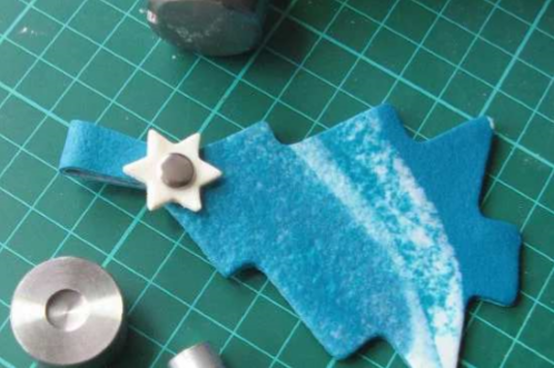 fimo-leather-effect-tree-13.png?sw=554&q=85