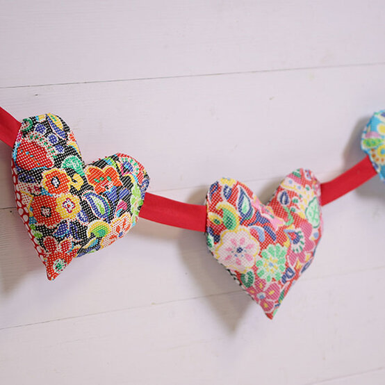 heart-bunting_blogcrop.jpg?sw=554&q=85