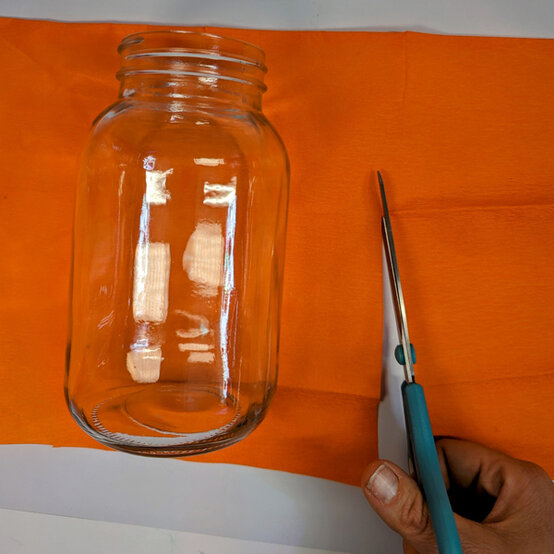 idea_halloween-glass-lanterns-pumpkin_step1.jpg?sw=554&q=85