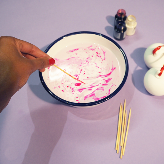 marbled-ceramics-step3.png?sw=554&q=85