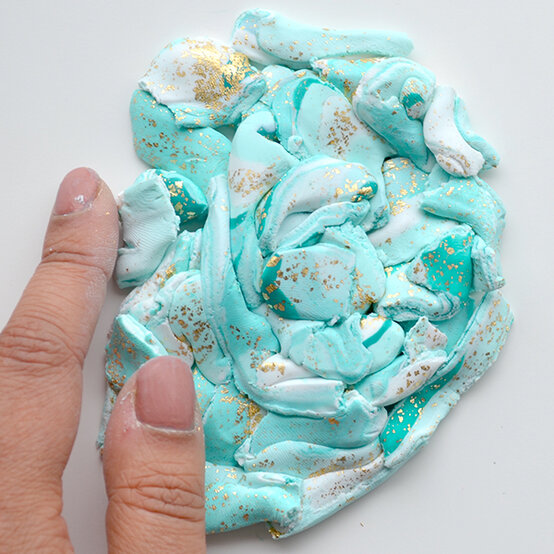 How-to-Make-Clay-Decorations-for-Ramadan_Step11a.jpg?sw=554&q=85