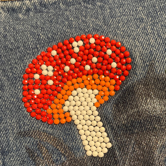 idea_customise-jeans-with-diamond-dotz_step7b.jpg?sw=554&q=85