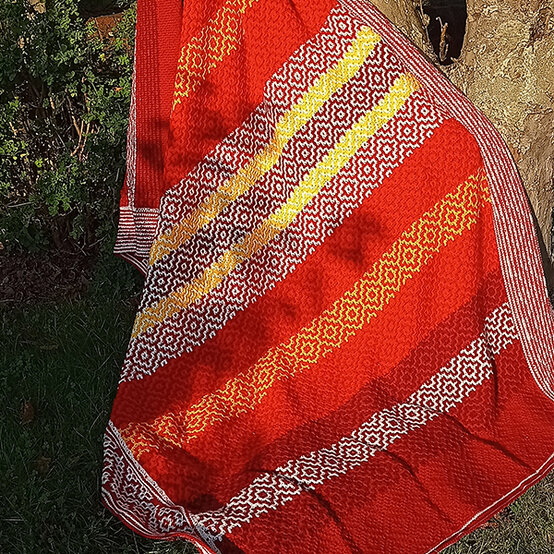 artisan-nicole-davall-cwtch-blanket.jpg?sw=554&q=85