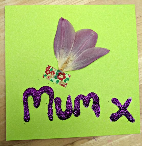 flower-4-996x1024.jpg?sw=554&q=85