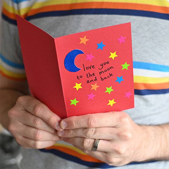 kids-fathers-day-cards-moon-card-main.jpg?sw=554&q=85