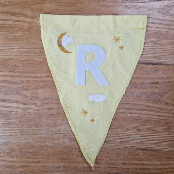 idea%5Fembroidered%2Dkids%2Dbunting%5Fstep%2D07.jpg?sw=554&q=85