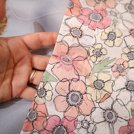 cutlery-roll_step4_4.jpg?sw=554&q=85