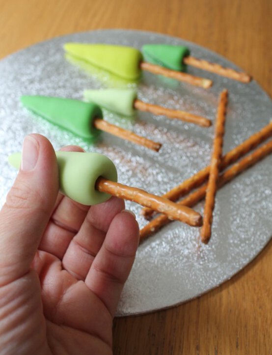 tree-cake1.jpg?sw=554&q=85