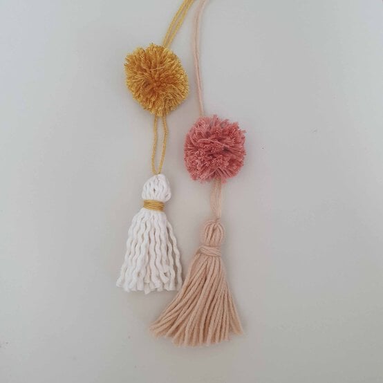 Idea_how-to-make-a-boho-stocking_step9b.jpg?sw=554&q=85