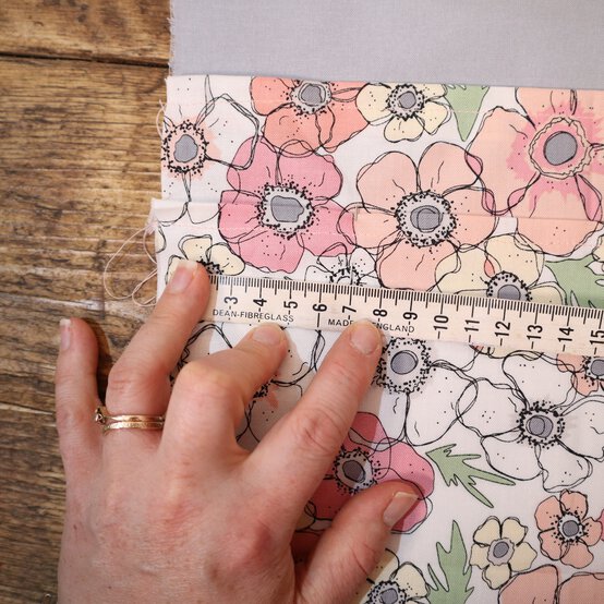 cutlery-roll_step3_3.jpg?sw=554&q=85