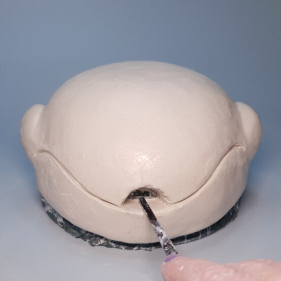 Idea_how-to-make-a-yarn-bowl-with-air-drying-clay_step6c.jpg?sw=554&q=85