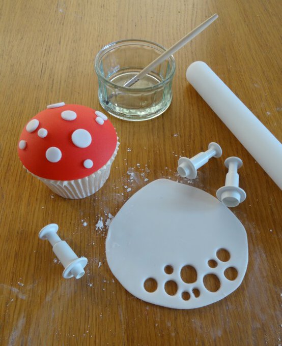 toadstool-3.jpg?sw=554&q=85