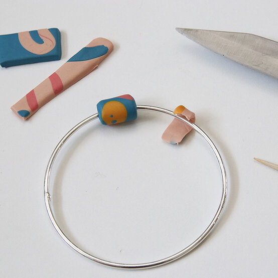 Bracelet%202.jpg?sw=554&q=85