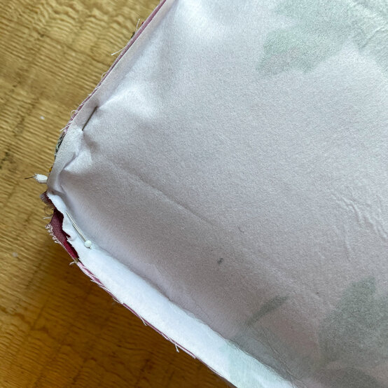 joules-footstool---step-10.jpg?sw=554&q=85