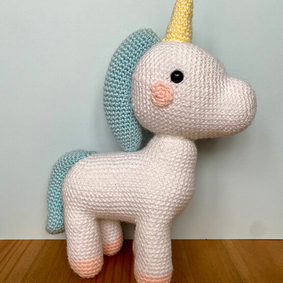 artisan-jasmine-johnson-amigurumi-robin-the-unicorn.jpg?sw=554&q=85