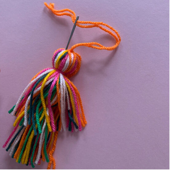 Ideas_How-to-make-a-tiered-tassel-garland_step_9_B.jpeg?sw=554&q=85