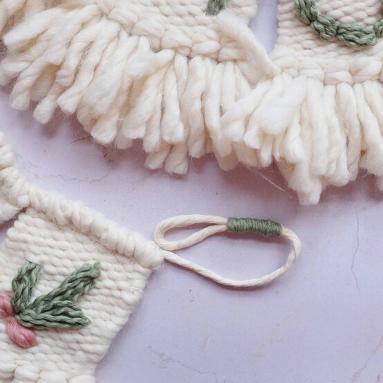 Idea_how-to-make-a-woven-christmas-banner_step24.jpg?sw=554&q=85