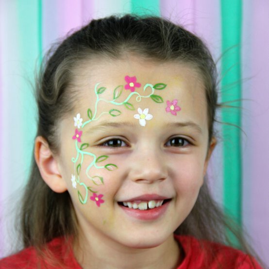 Idea_festival-face-paint-ideas-design-2_step1.jpg?sw=554&q=85