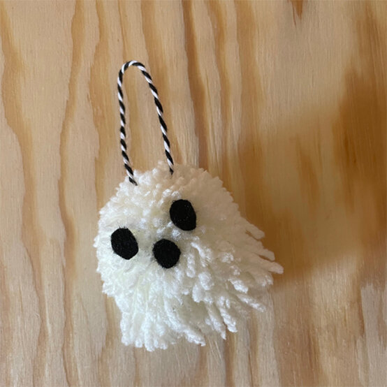 pom-pom-ghost-7c.jpg?sw=554&q=85