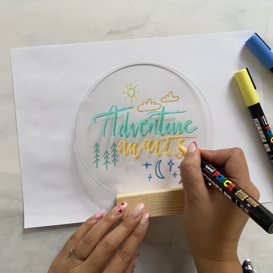 Baby%20Shower%20Acrylic_Step%204.1.jpg?sw=554&q=85