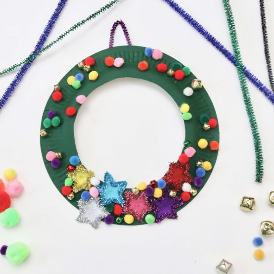 paper-plate-wreath-final-1-square-edited.jpg?sw=554&q=85