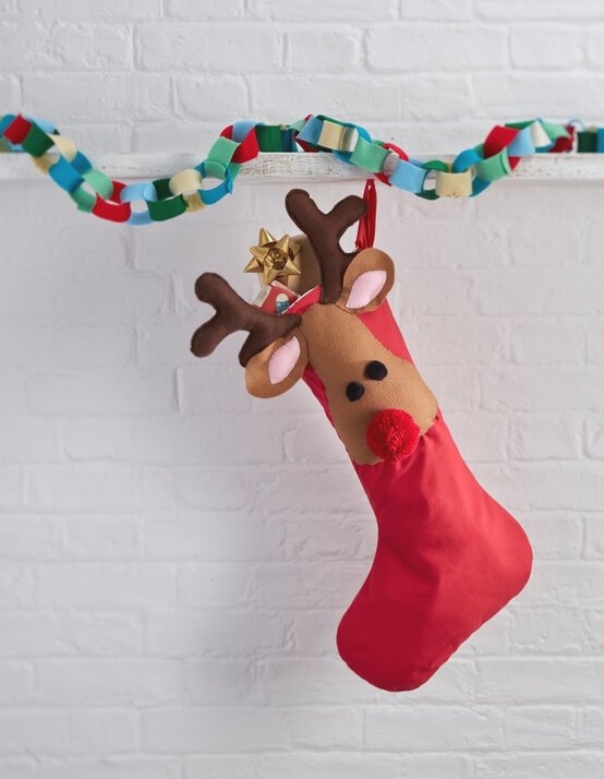 hobby_craft_0396_69.jpg?sw=554&q=85