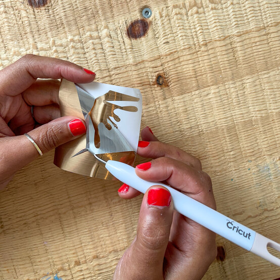 cricut-how-to-make-garden-party-name-cards4.-name-cards.jpg?sw=554&q=85