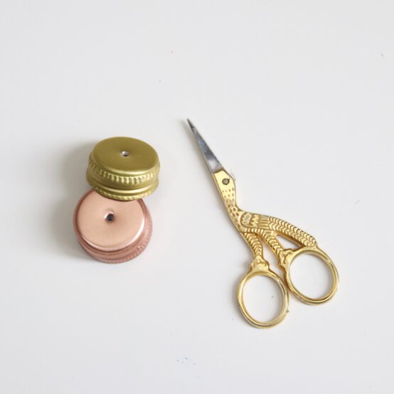 recycled_jewellery_step_6.jpg?sw=554&q=85