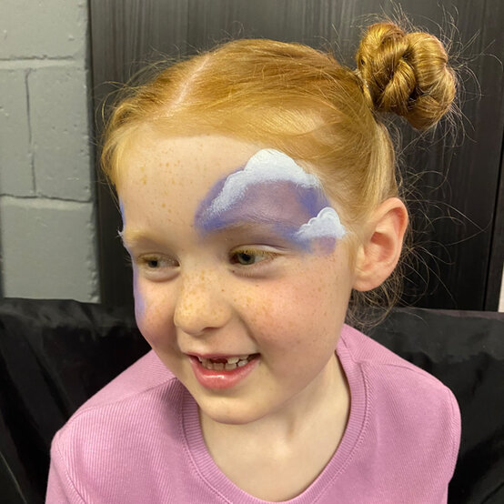 idea_halloween-face-paint-ideas-cat_step2b.jpg?sw=554&q=85