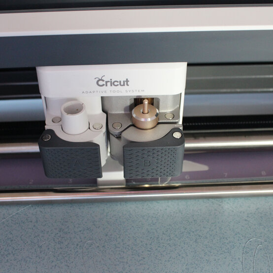 hello_beautiful_tote_step_6.jpg?sw=554&q=85