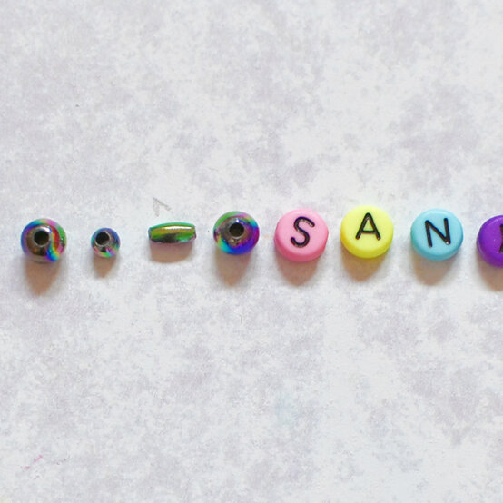 how_to_make_personalised_friendship_bracelets_5.jpg?sw=554&q=85