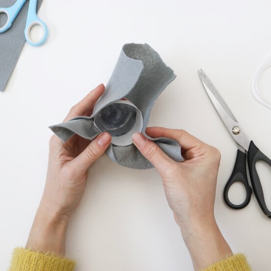 how_to_make_a_wolf_costume_step2-square.jpg?sw=554&q=85