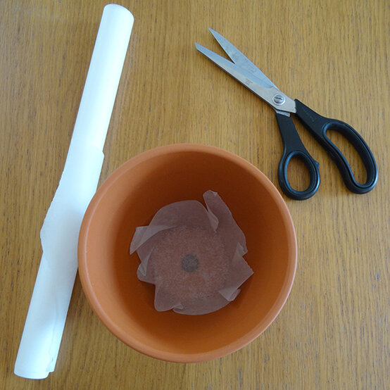 plant-pot-bunny-cake-1.jpg?sw=554&q=85