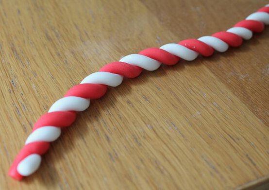 cupcake-christmas-tree9.jpg?sw=554&q=85