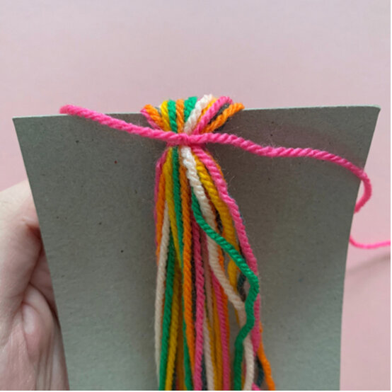 Ideas_How-to-make-a-tiered-tassel-garland_step_3_C.jpeg?sw=554&q=85